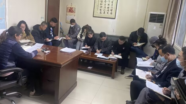 海納汽配市場(chǎng)北區(qū)黨支部組織開展 “同聲頌黨恩 學(xué)習(xí)二十大”主題活動(dòng)